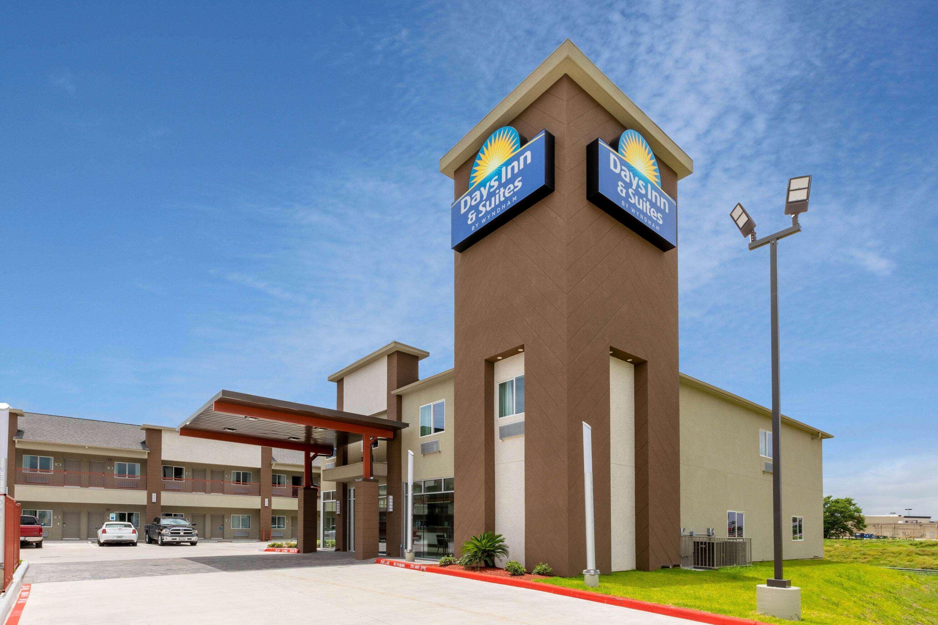 Days Inn & Suites By Wyndham Downtown/University Of هيوستن المظهر الخارجي الصورة