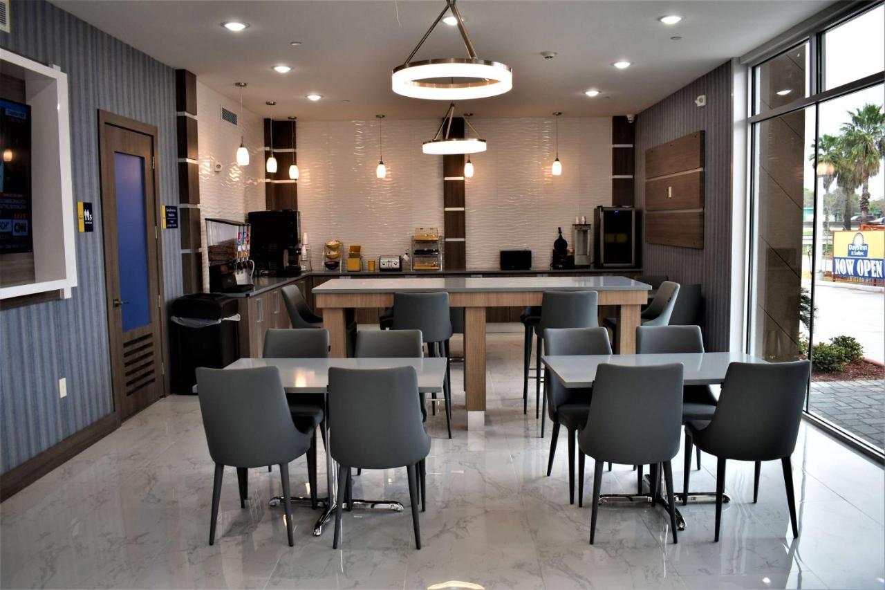 Days Inn & Suites By Wyndham Downtown/University Of هيوستن المظهر الخارجي الصورة