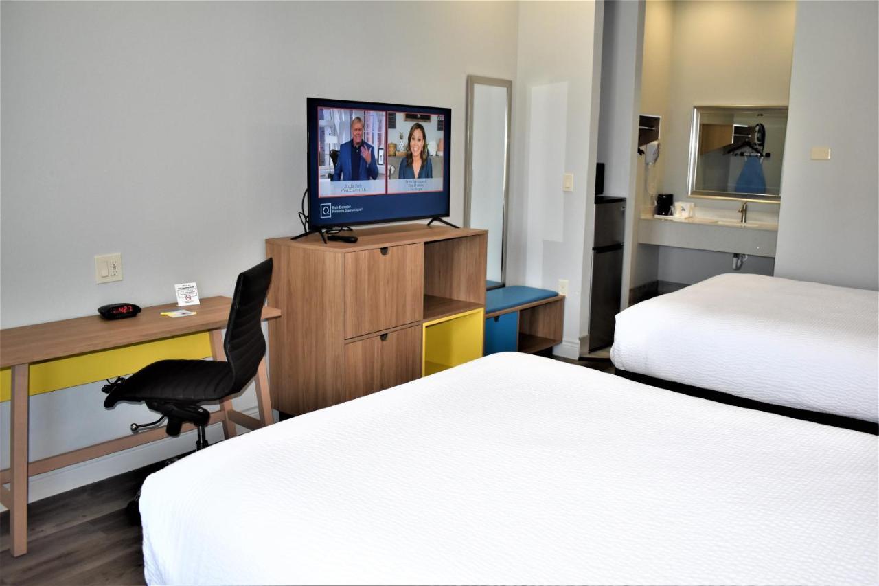 Days Inn & Suites By Wyndham Downtown/University Of هيوستن المظهر الخارجي الصورة